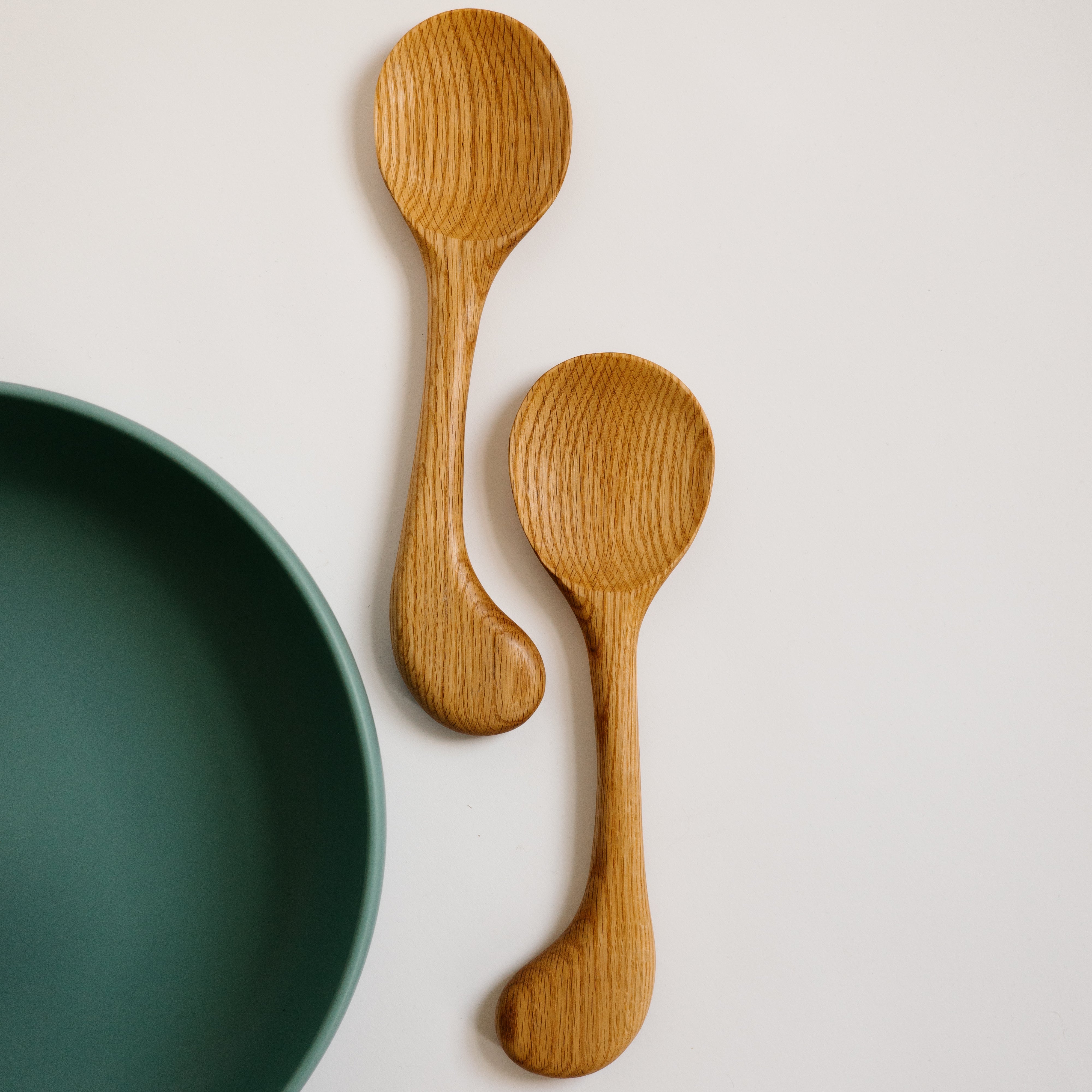Short Curved Salad Spoon Set | Oak