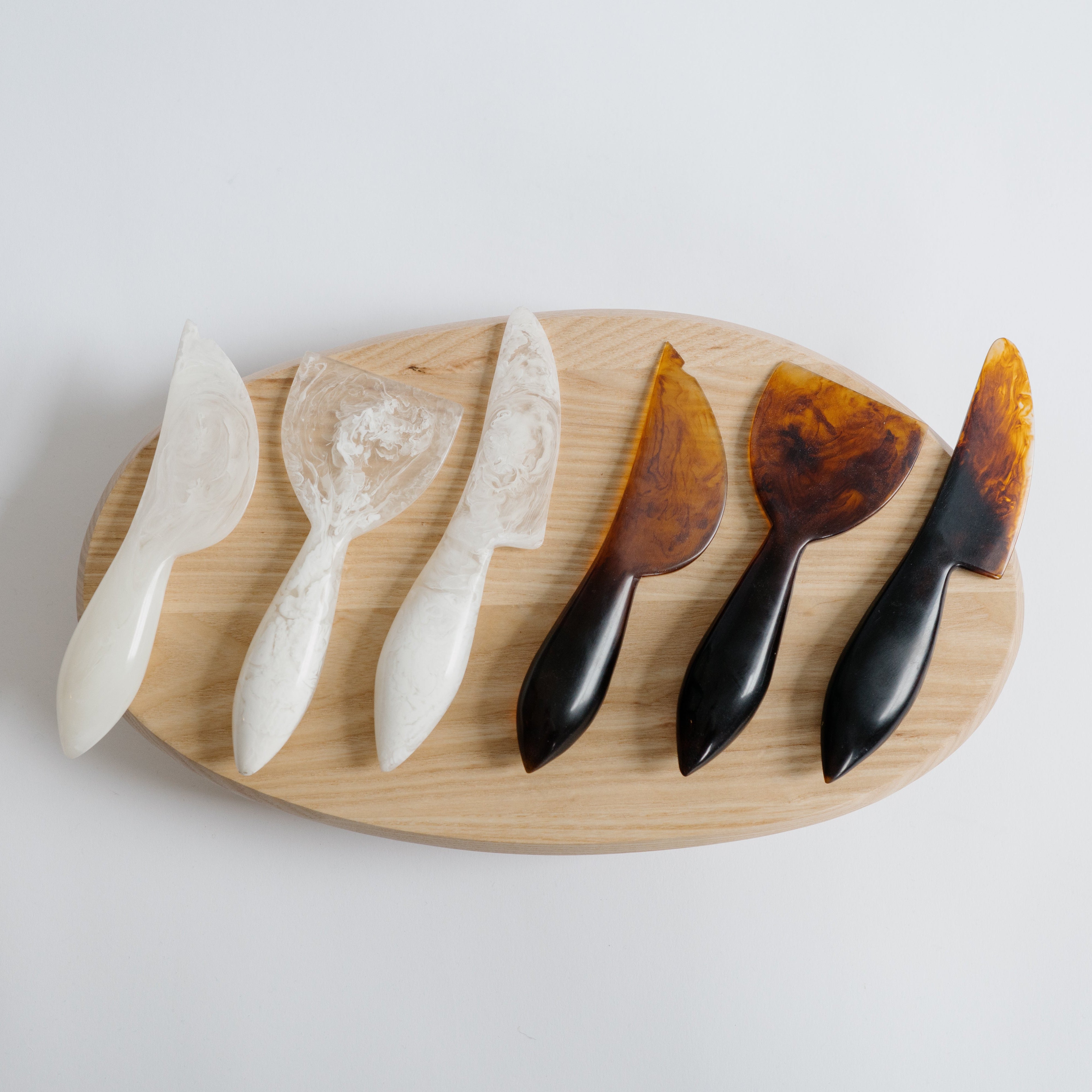 3-Piece Cheese Knives Set - Resin in Amber