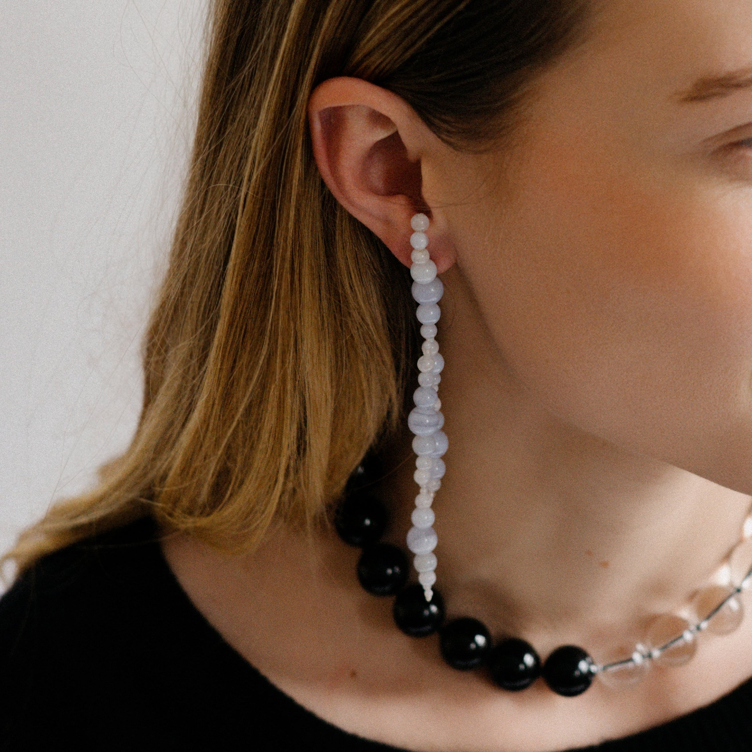 Glyzinia Earrings Chalcedony