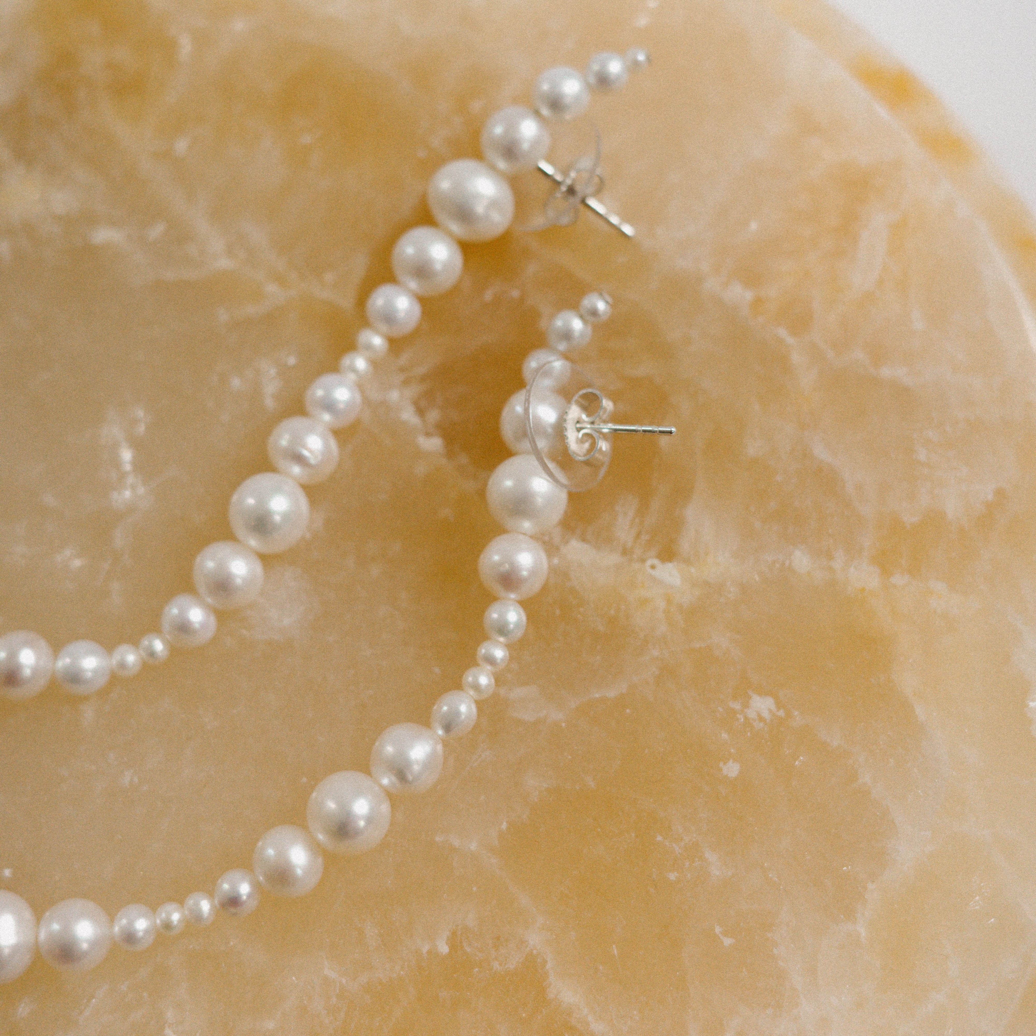 Glyzinia Pearl Earrings