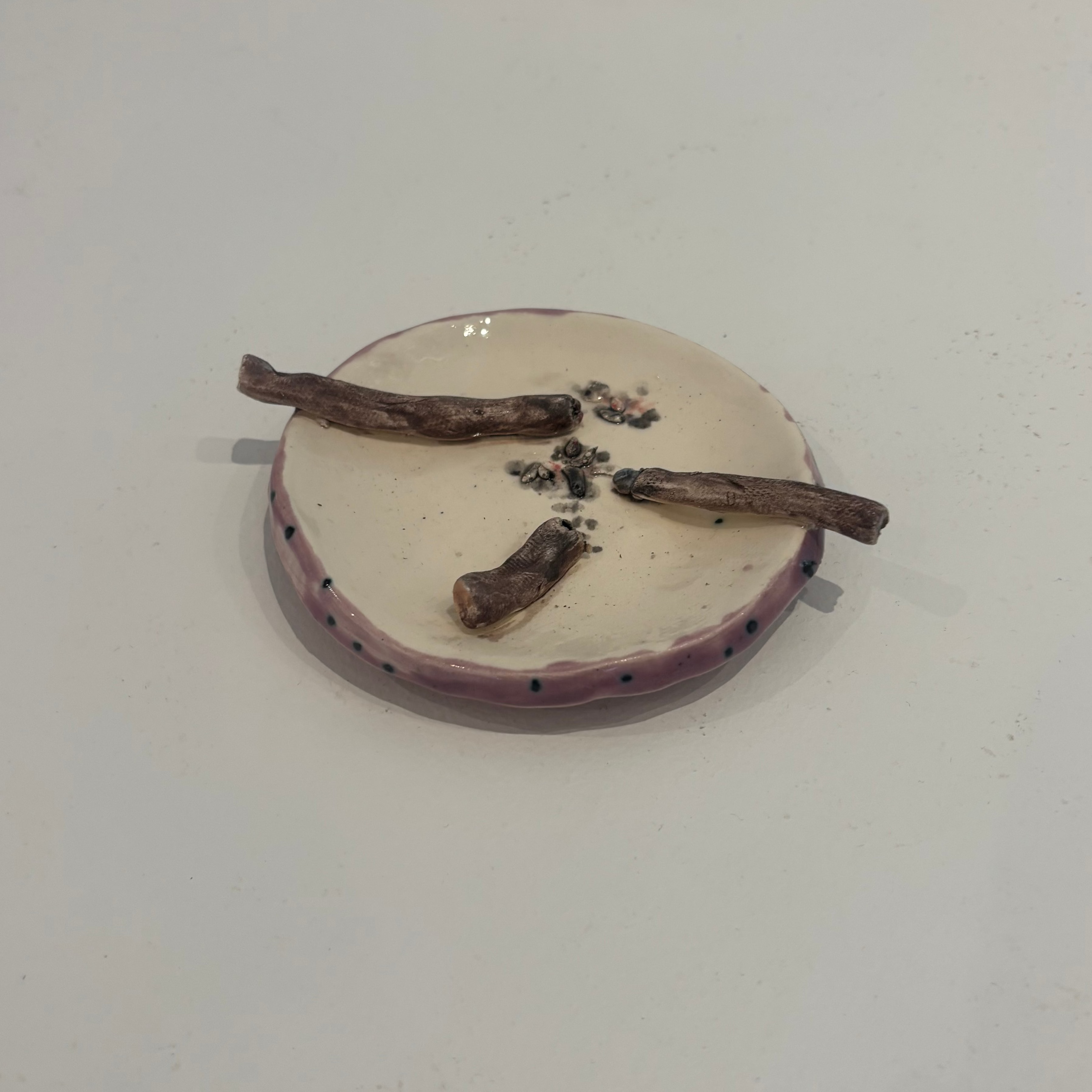 Ceramic ashtray - 3 joints