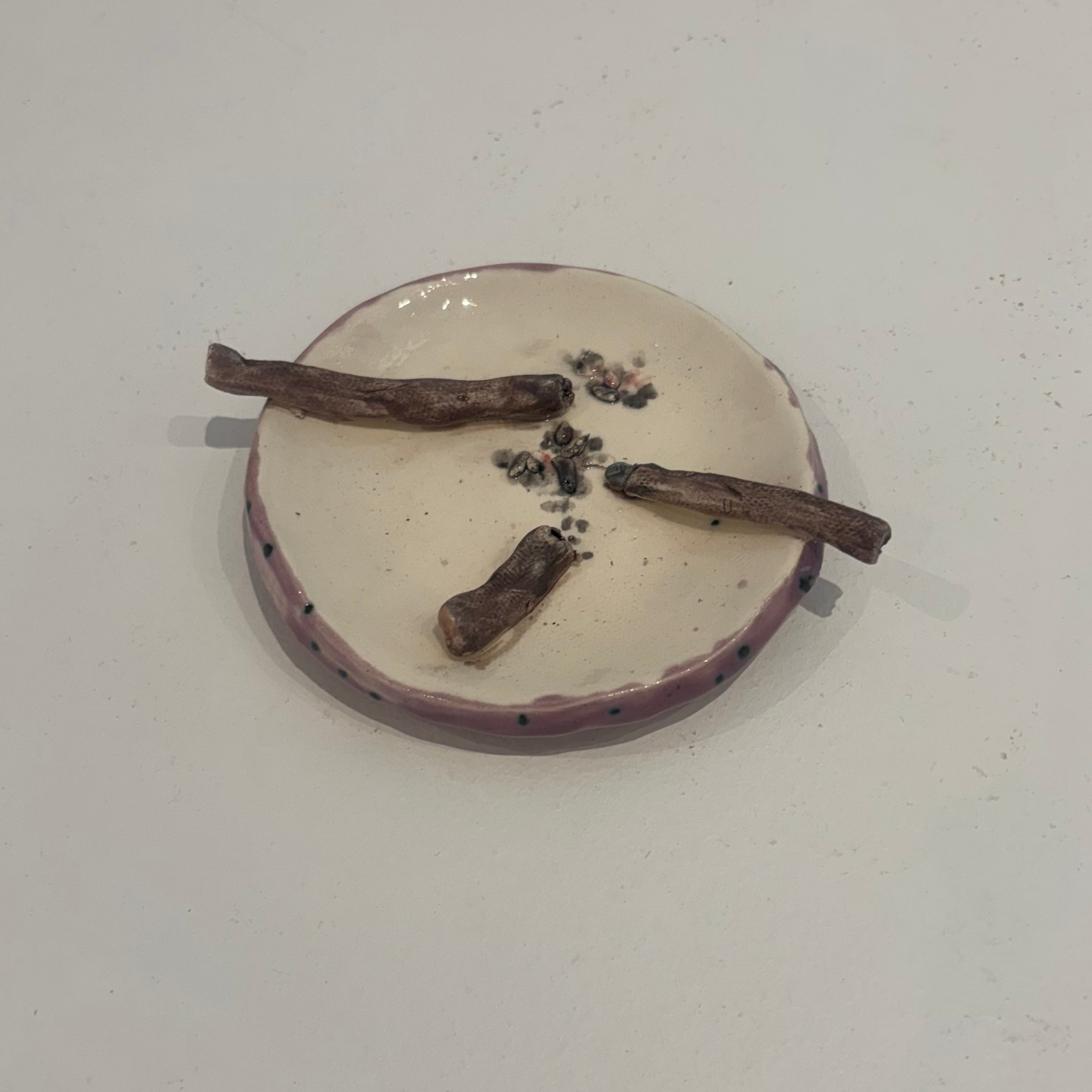 Ceramic ashtray - 3 joints