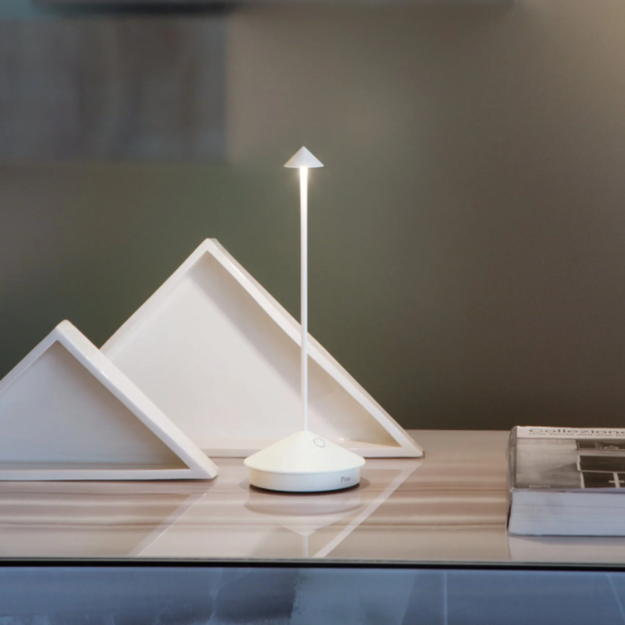 Cordless Lamp - Pina Pro