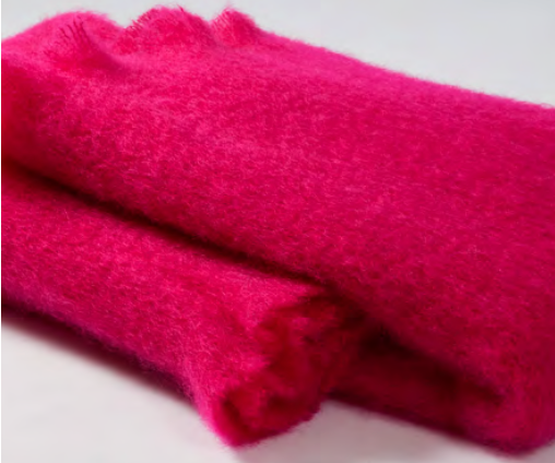 Mohair Lisos Blanket | Vibrant Pink