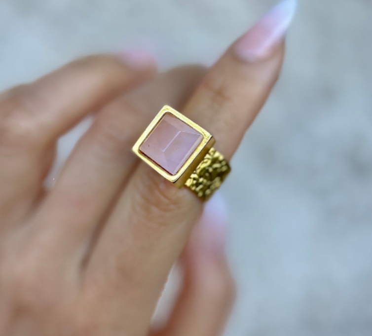 WILYMI Presence Rose Quartz Ring
