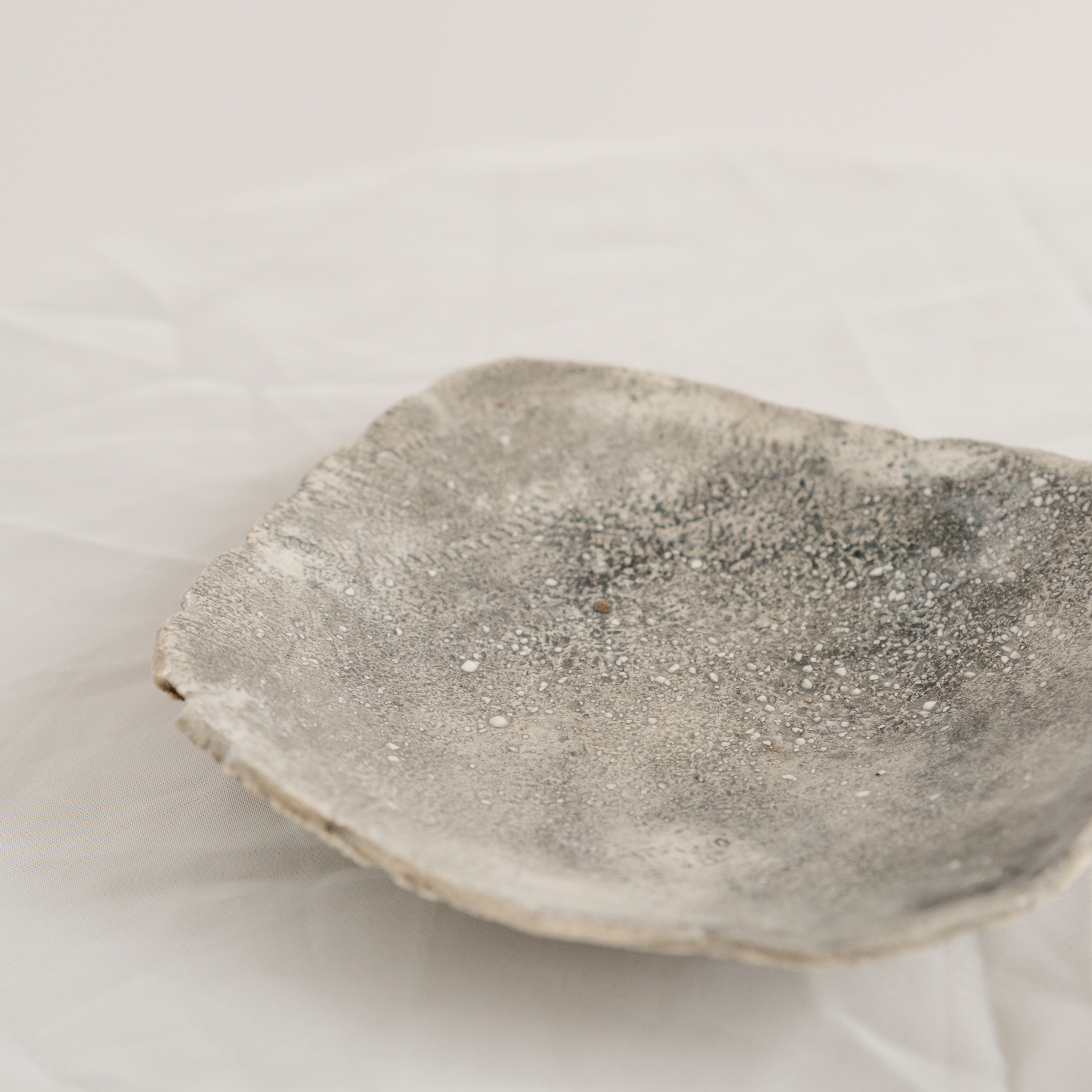 Small Crackle Plates | Grey & White