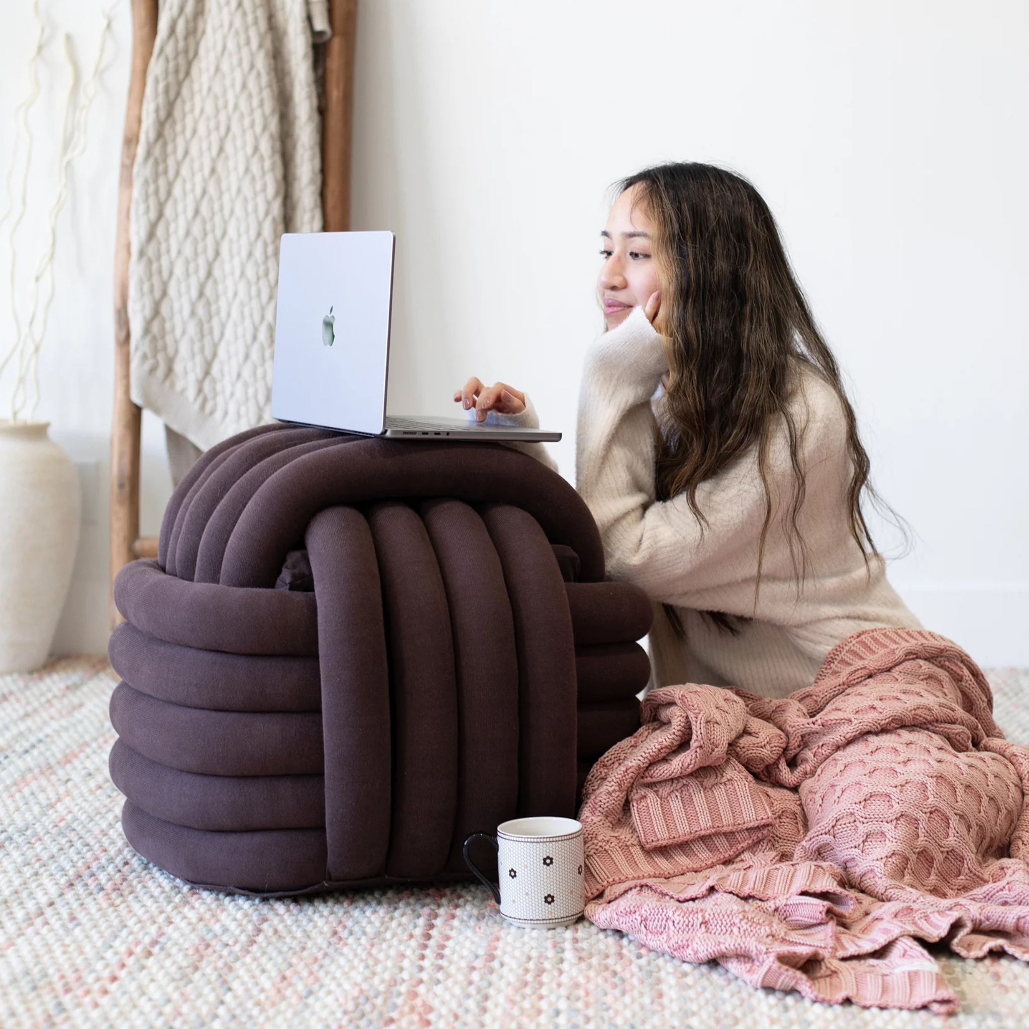 Knotted Pouf
