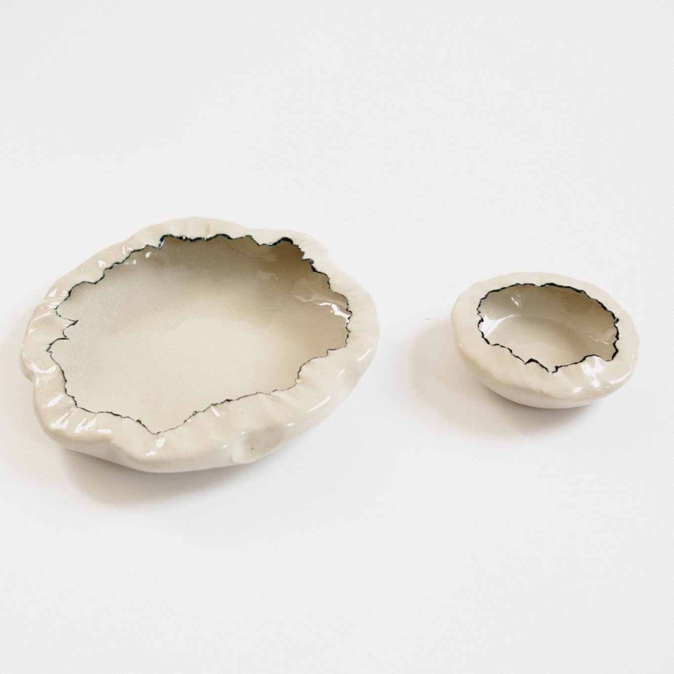 Urchin Bowl Mini | Cream with Hand Painted Rim