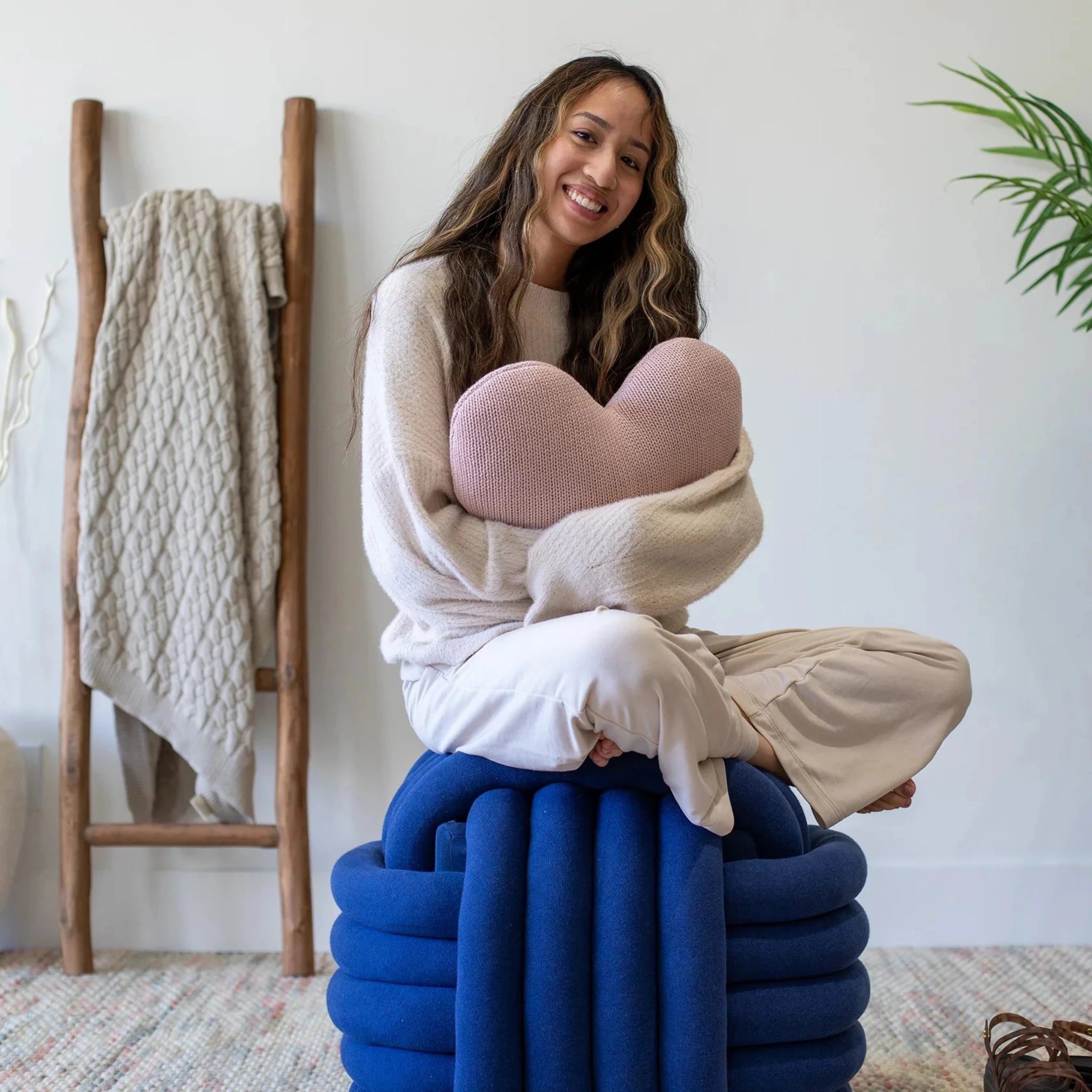 Knotted Pouf