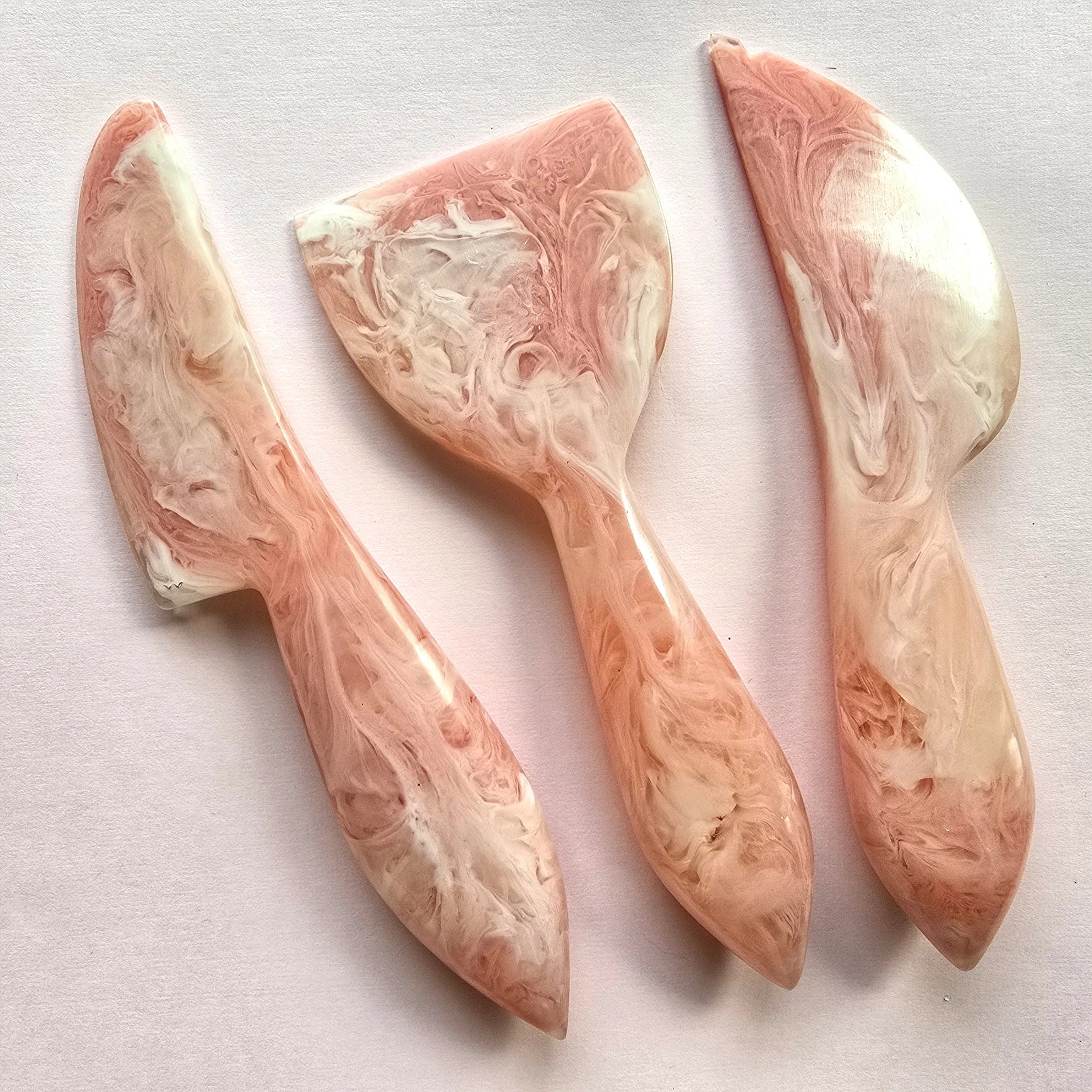 3-Piece Cheese Knives Set - Resin in Pink