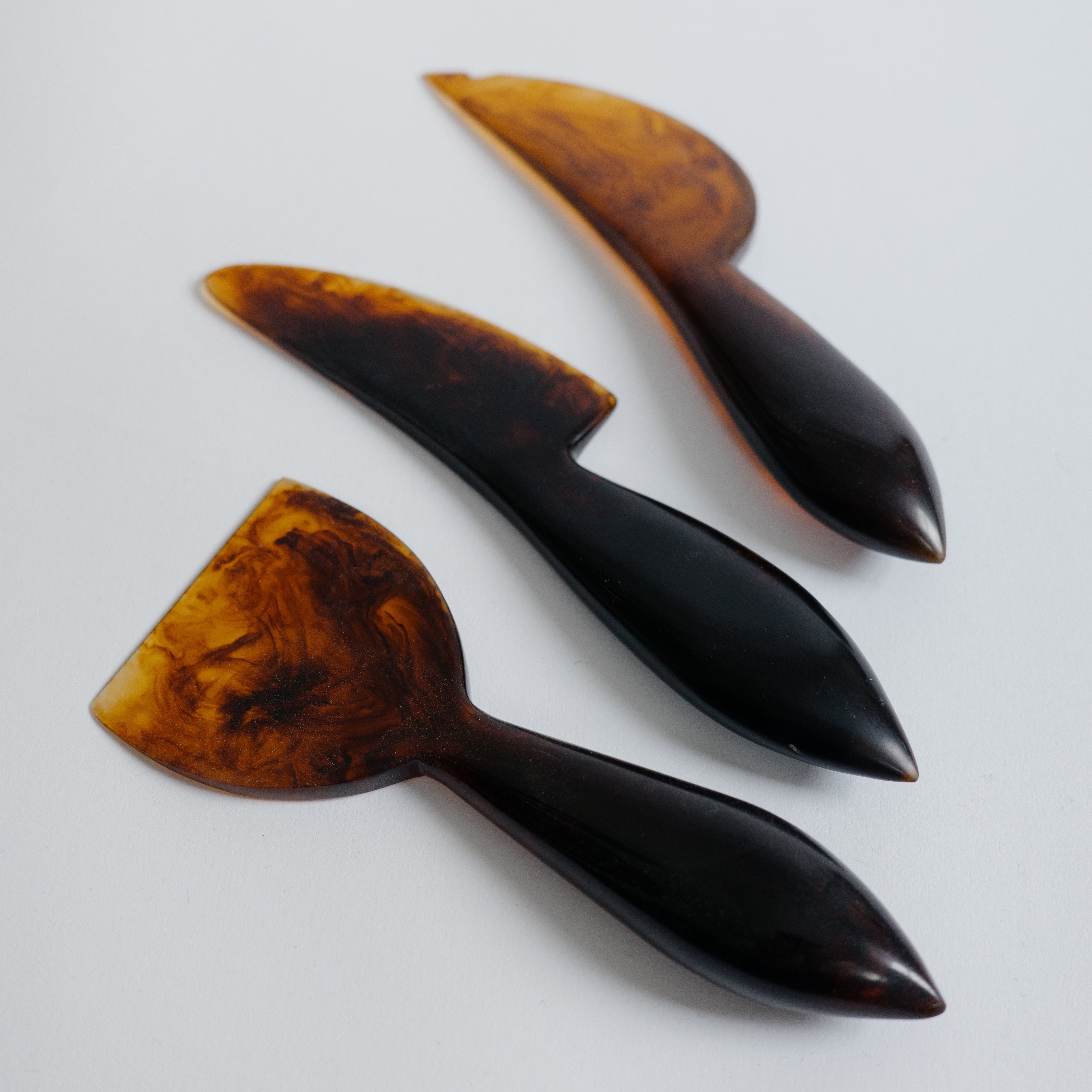 3-Piece Cheese Knives Set - Resin in Amber