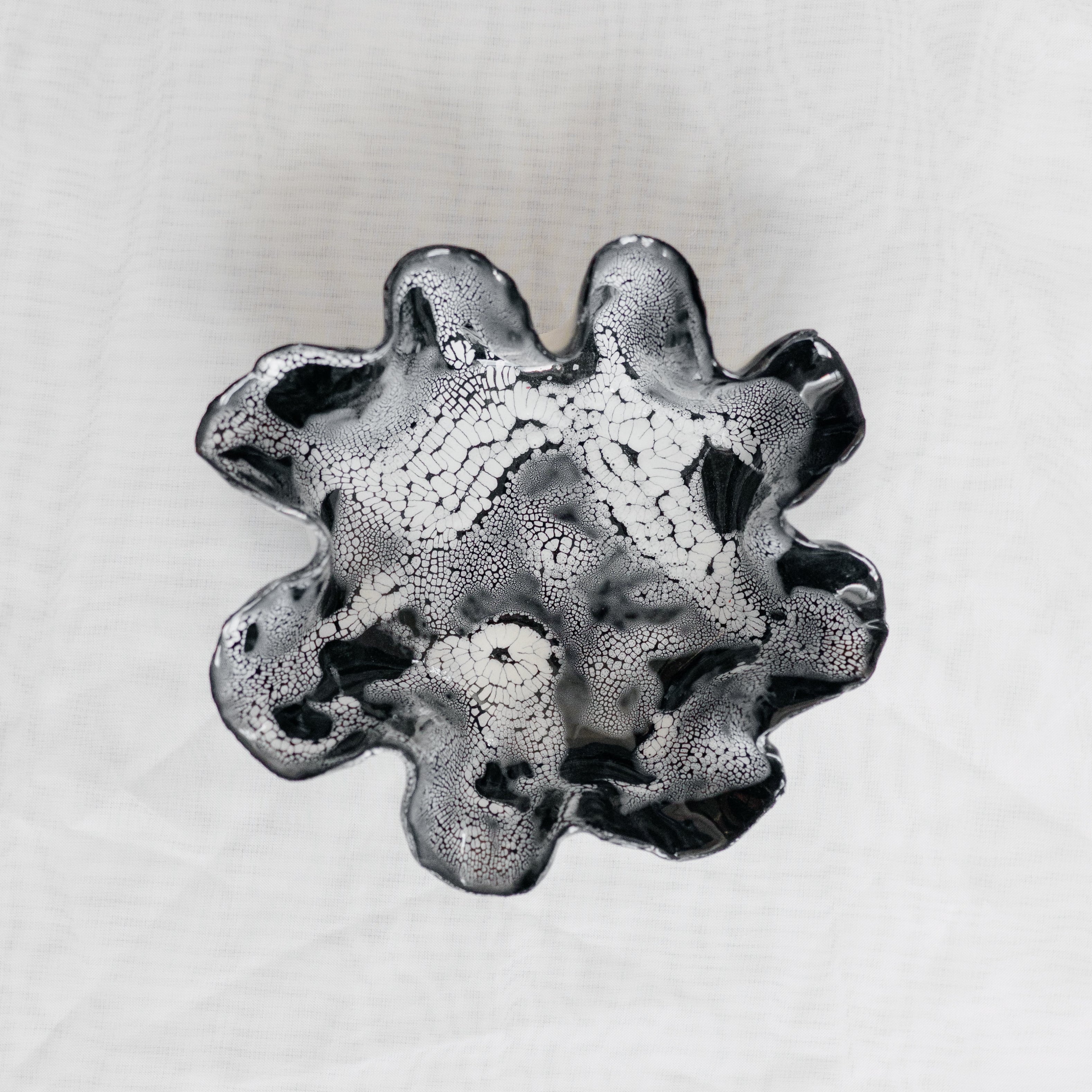Ruffle Bowl | Black with White Lichen