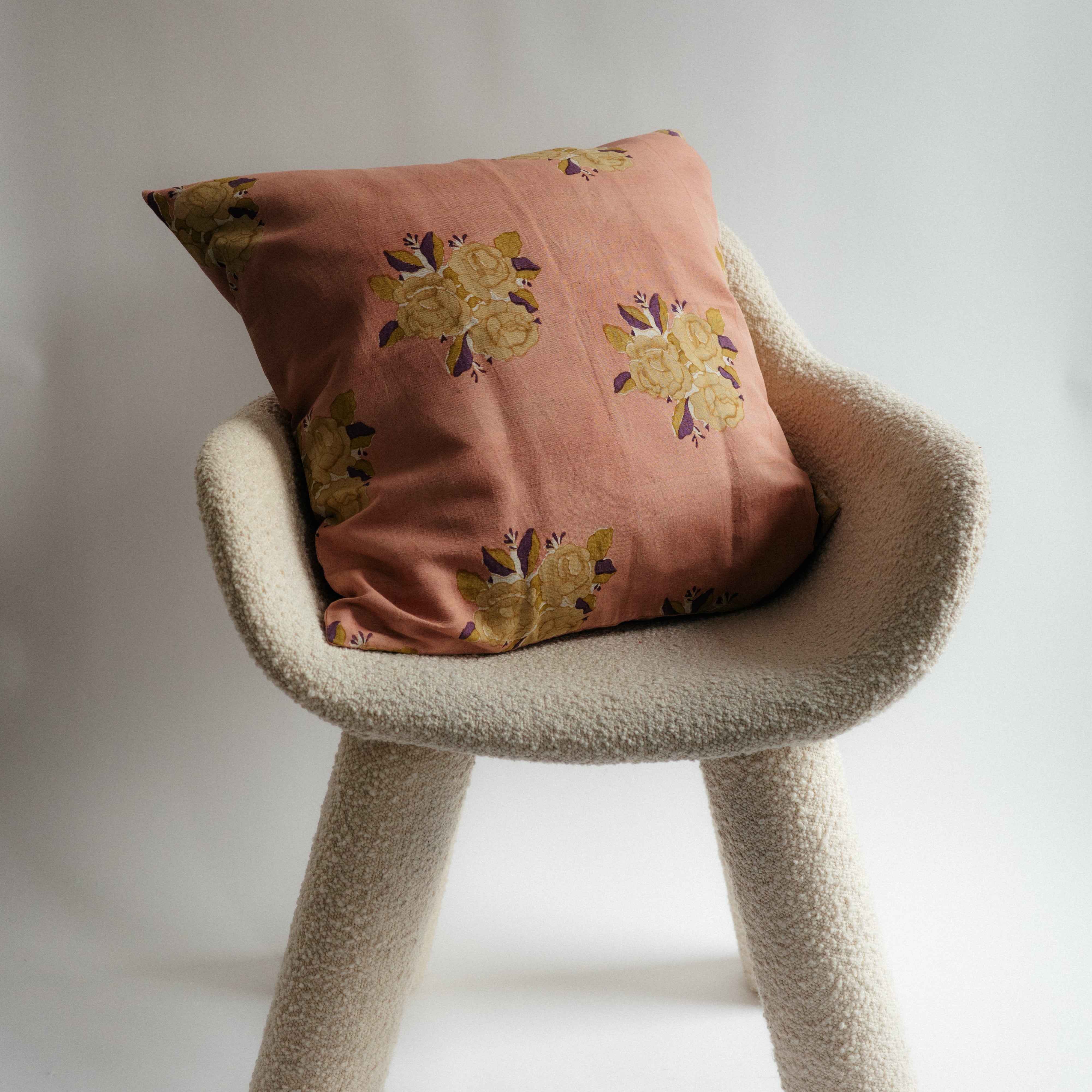 Linen Pillow | Sara