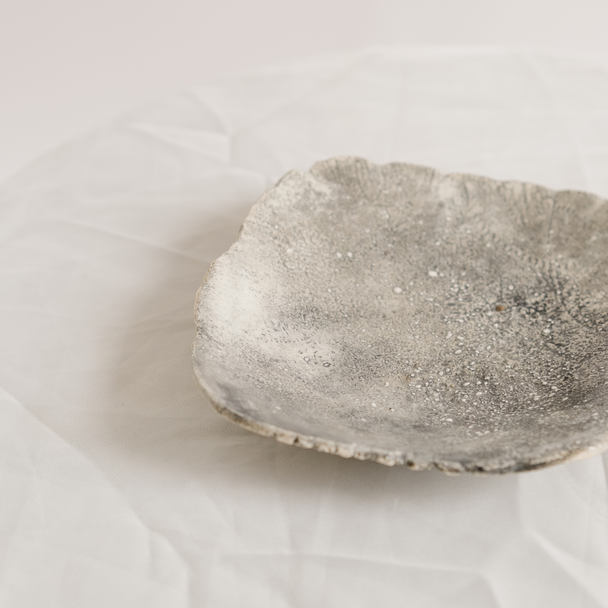 Small Crackle Plates | Grey & White